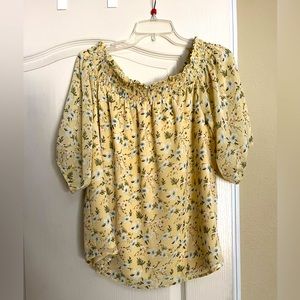 Ladies Sz. XL off the should blouse with lining!